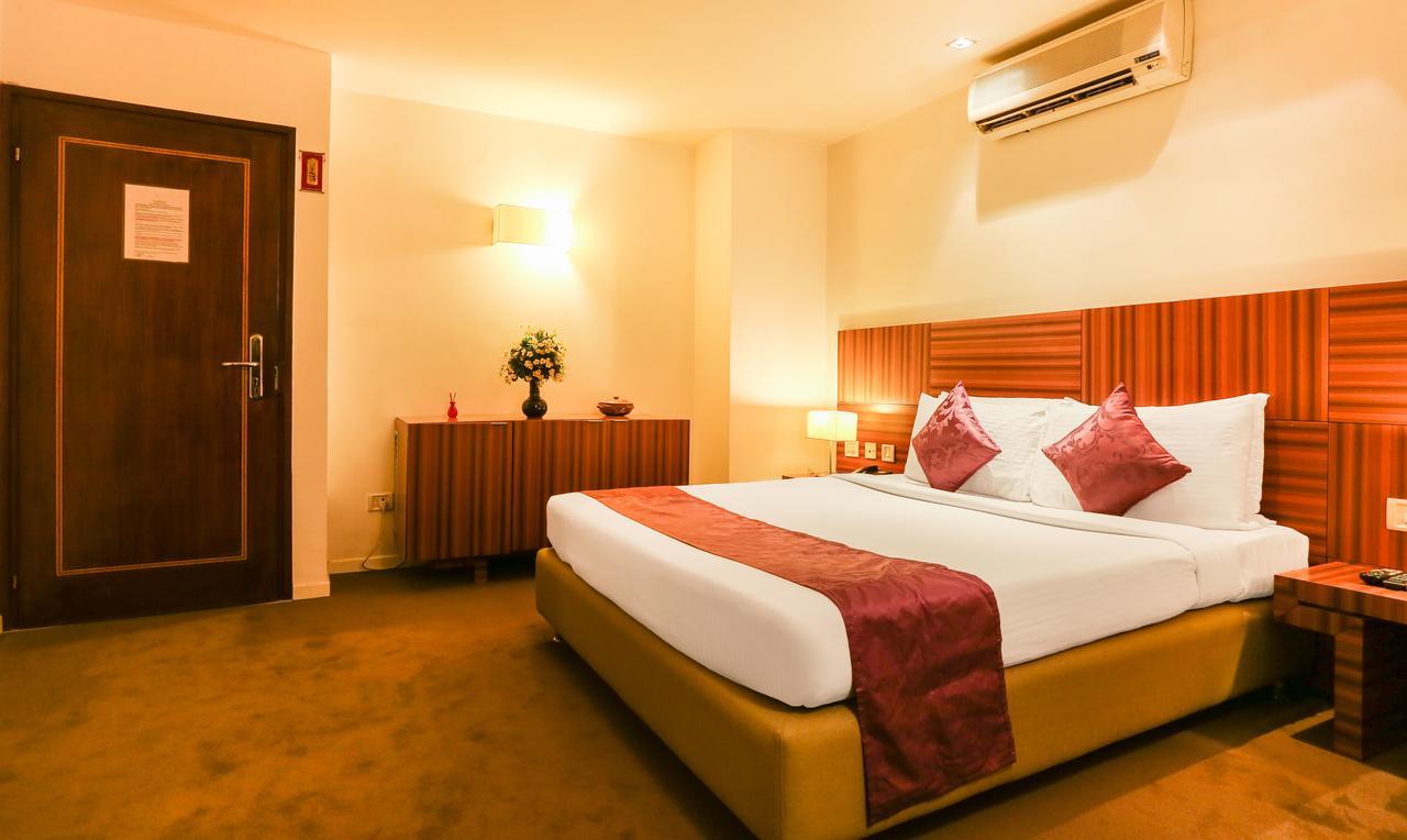 Treebo Trend Wilson Garden Hotel Bangalore Buitenkant foto
